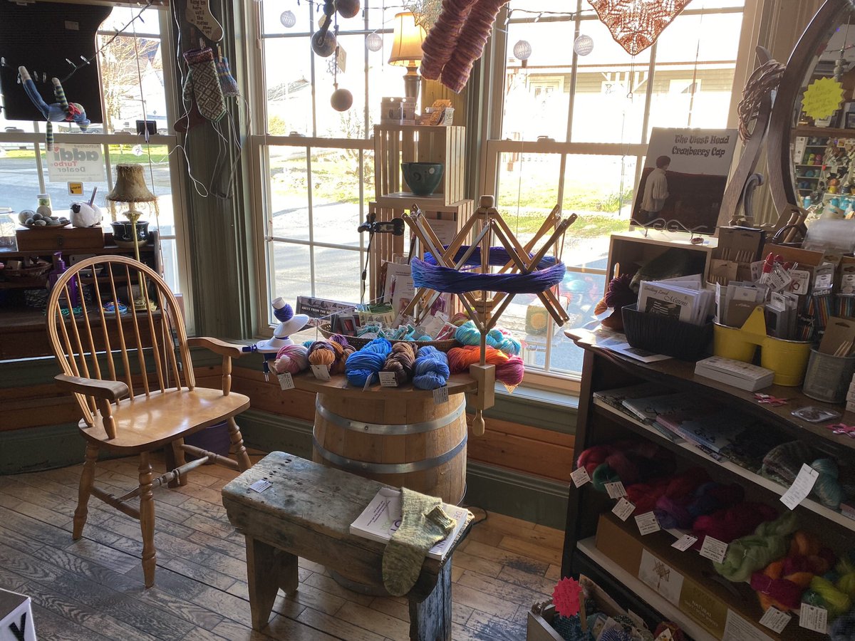 beckysknit's tweet photo. A Day in The Life of a Knitting Store Owner 〰️ Making Pattie Cakes with Merino Fibres #knitting #knittingtwitter https://t.co/ozxLGRnAag