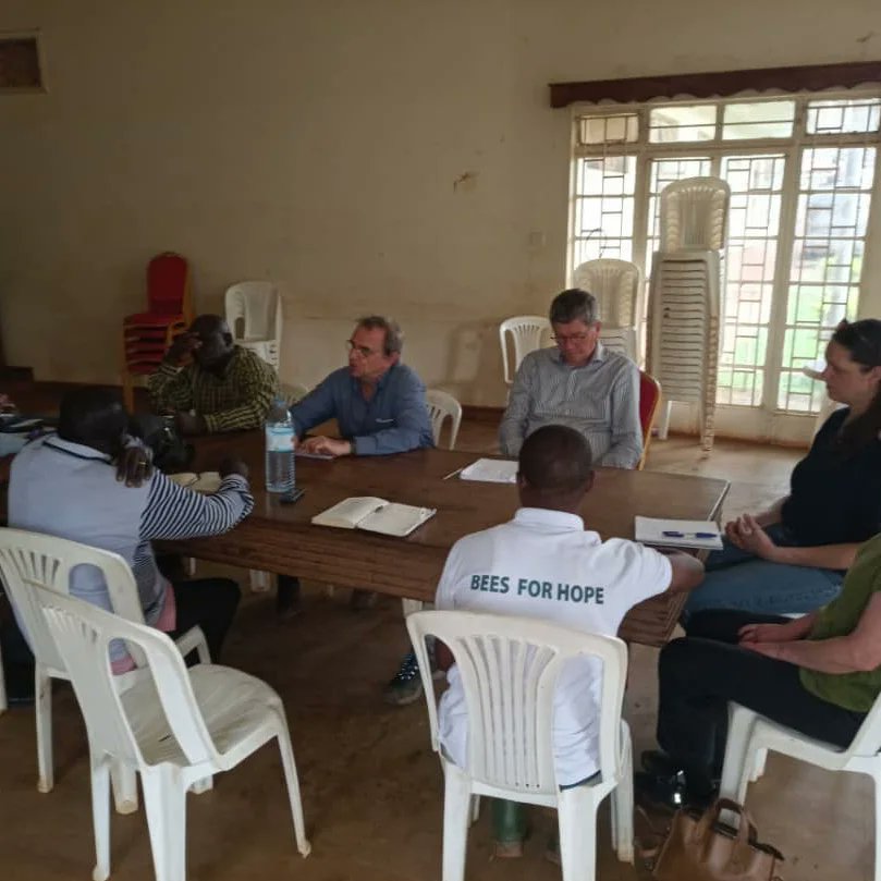 MwaresProject's tweet photo. We hosted a delegation from the  Netherland Foreign Affairs Ministry and kingdom of the Netherlands Netherland Embassy in #Kampala for a reflection visit.
We appreciate great insights raised that will inform strategy &amp; collaboration for scale up of our work. https://t.co/W9iK24mtwT