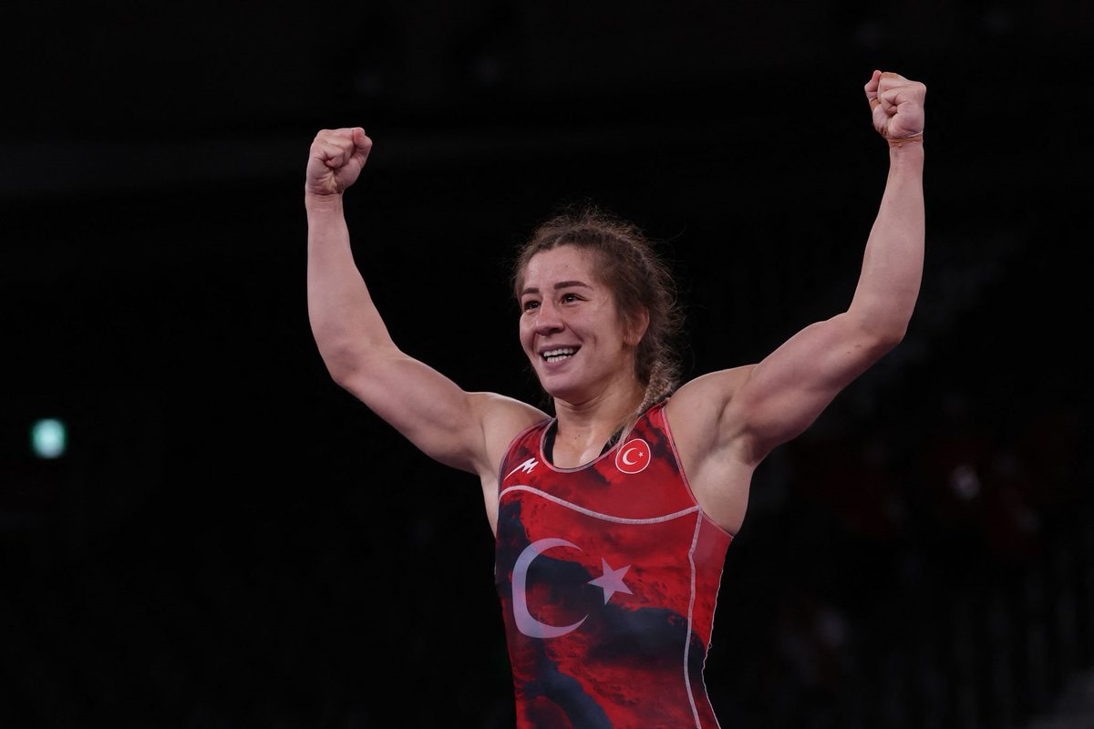 TMOK_Olimpiyat's tweet photo. Yasemin Adar Yiğit Avrupa Şampiyonu!  

Avrupa Güreş Şampiyonası'nda 76kg milli güreşçimiz Yasemin Adar Yiğit finalde Avusturyalı rakibi Martina Kuenz'i mağlup ederek 6. kez Avrupa Şampiyonu oldu🇹🇷

Tebrikler👏 @AdarYasemin https://t.co/gRX8cSbWIT