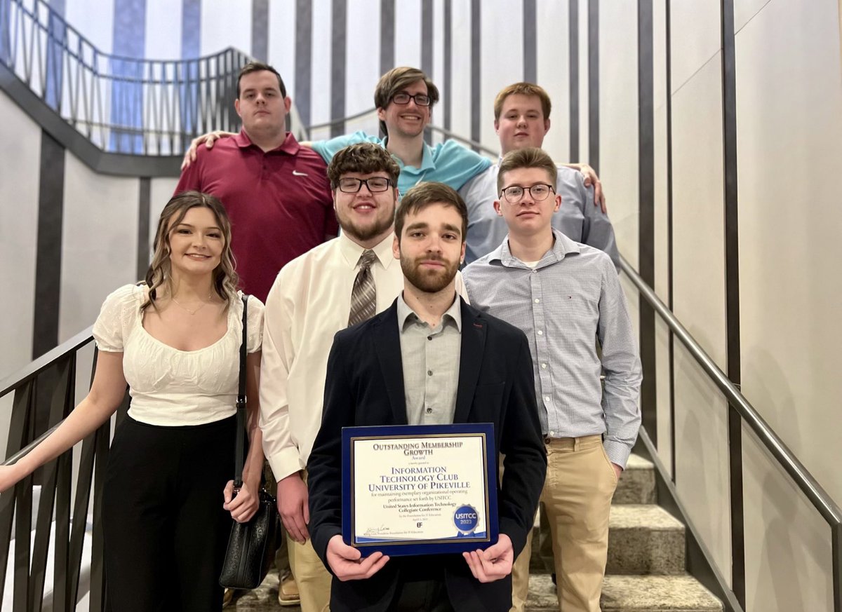 BusinessUpike's tweet photo. While at the USITCC conference in Dallas, TX, our students were given the Outstanding Membership Growth. We are all so proud of our students! #bears #IT #ourfuture https://t.co/nbN6fi0RbV