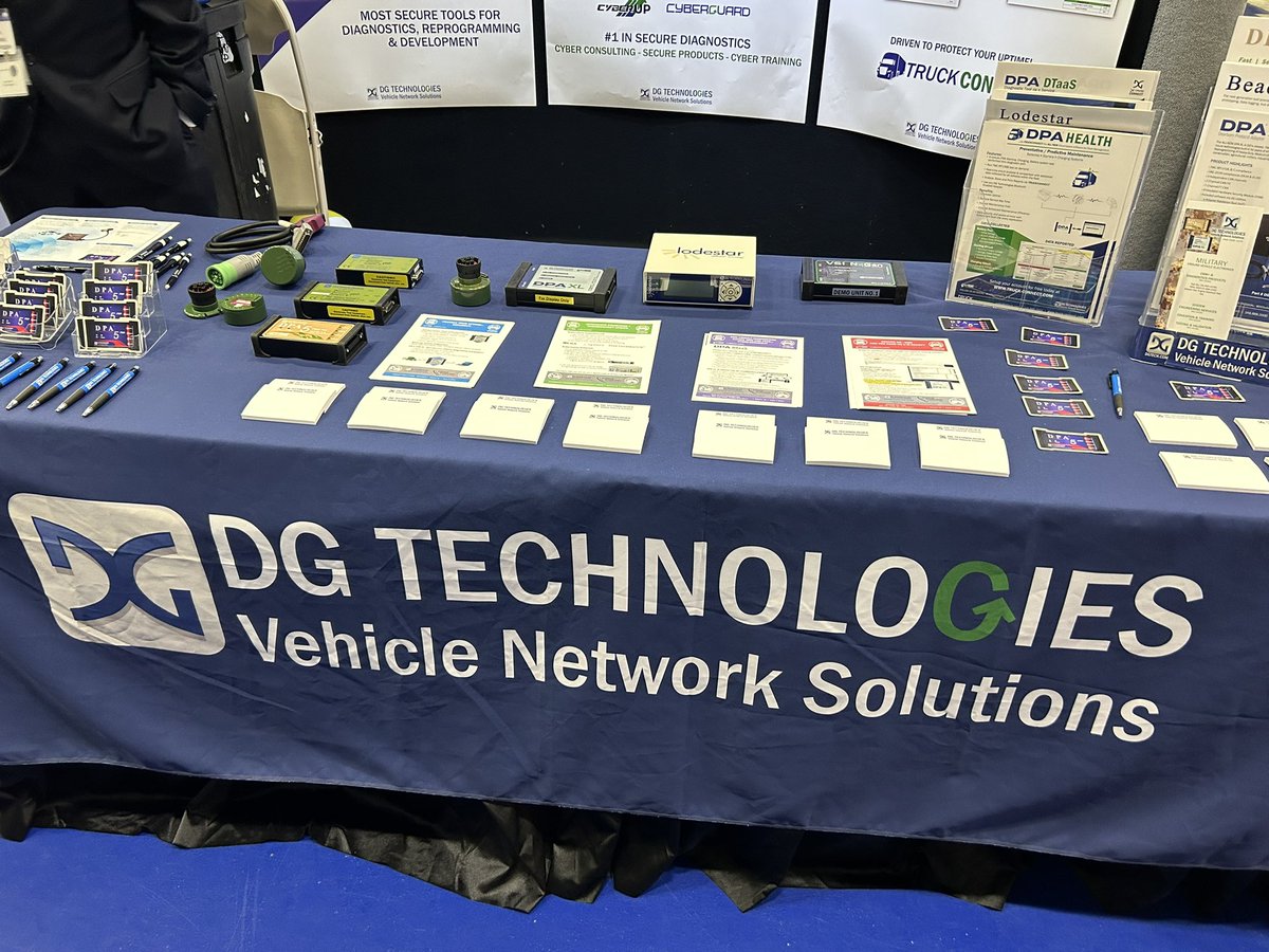 DGTechnologies's tweet photo. Always a great time talking to customers at the Michigan Defense Expo. With just over two hours remaining in the exhibit, feel free to stop by and chat with our experts! 

#MDEX2023 https://t.co/YFEPtoOYbT