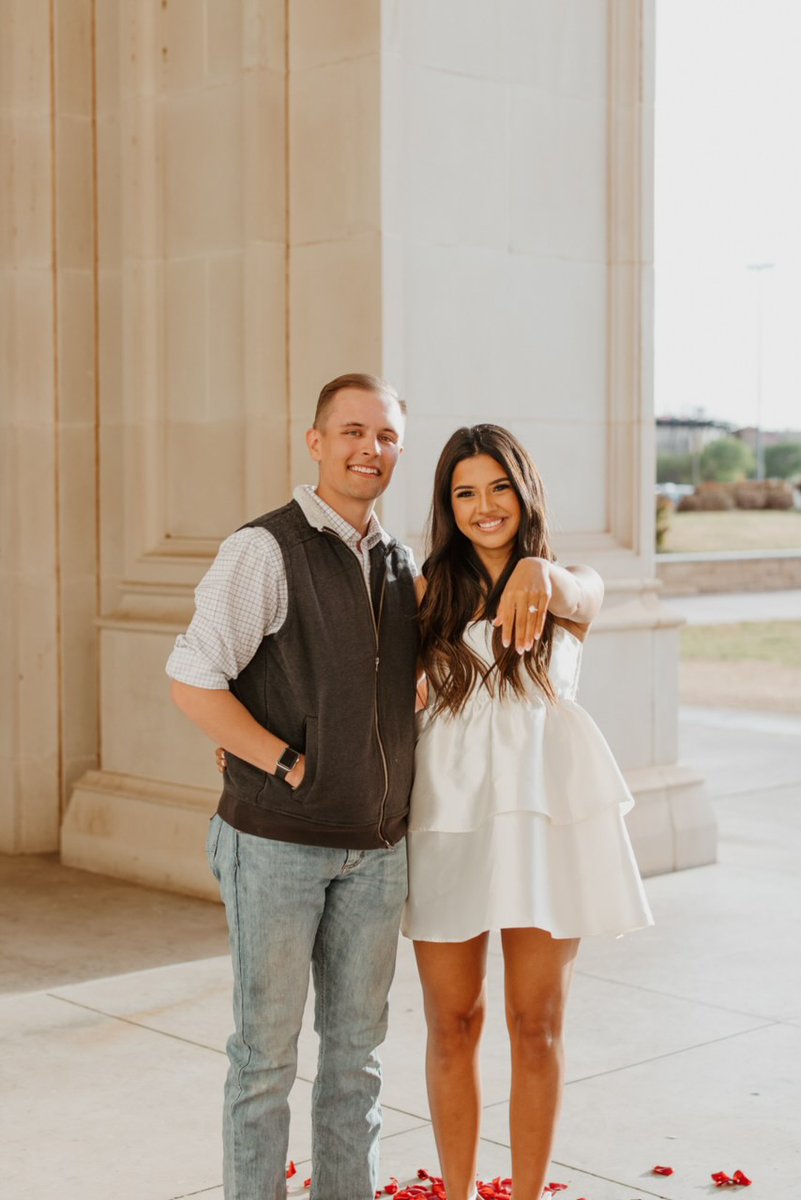KCBD11's tweet photo. What a sweet moment🥺 

Bryce Smith planned a surprise proposal for his girlfriend of three years. Zeni Castillo was out taking her senior pictures on campus when he popped the question 💍 Tune in tomorrow morning for the full story! https://t.co/FSOtSzIkcB https://t.co/vIkNM5bn4U