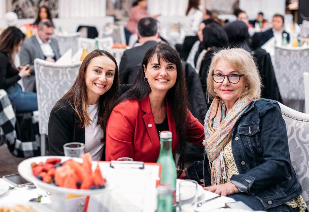SWV WIEN tweet media