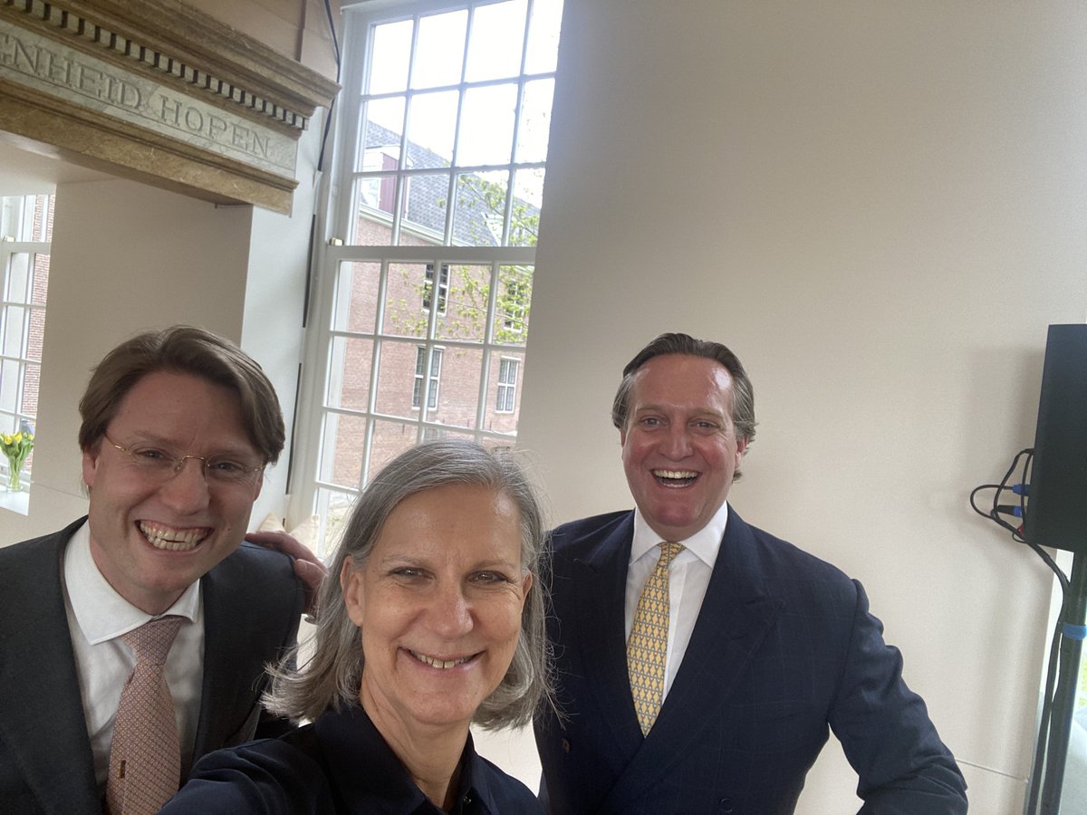 FrancesLanitou's tweet photo. #DutchDays Celebrating the opening of the Dutch Asparagus Season in #AmazingAmsterdam. Thank you to our host Emiel de Sévrèn Jacquet @Consulukr Honorary Consul of Ukraine in the Kingdom of the Netherlands for this wonderful reception at #TheHermitage https://t.co/1bFnCJ1yhs