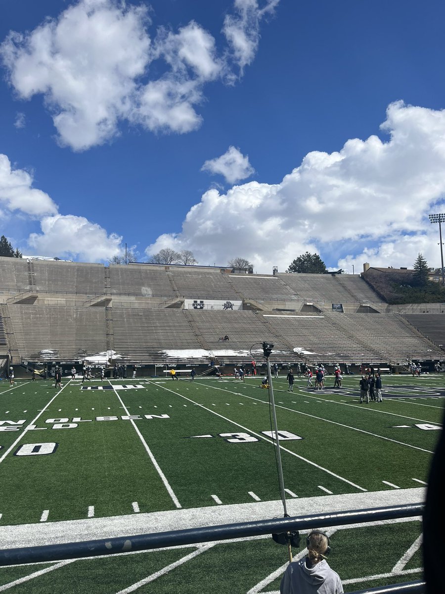 Had a great unofficial visit yesterday at Utah state! Thanks for having me up! @CoachP_UtahSt <a href="/DjTialavea_86/">Coach D.J. Tialavea</a> <a href="/CHbanderson/">Blake Anderson</a> <a href="/PTrenches/">Pro-Tech-Trenches</a> <a href="/Coach_Zuck/">Mike Zuckerman</a>