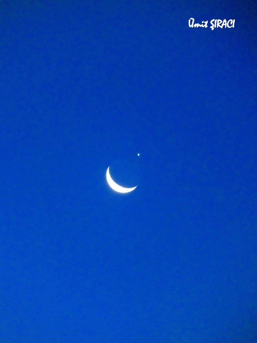 Bayramınız kutlu olsun dostlarım.

BU FOTOĞRAF FOTO MONTAJ DEGİLDİR PHOTOSHOP YOKTUR....
#DENİZLİ HONAZ DAĞI KAVAK YAYLASINDA SABAH KARŞI ÇEKİLMİŞTİR.