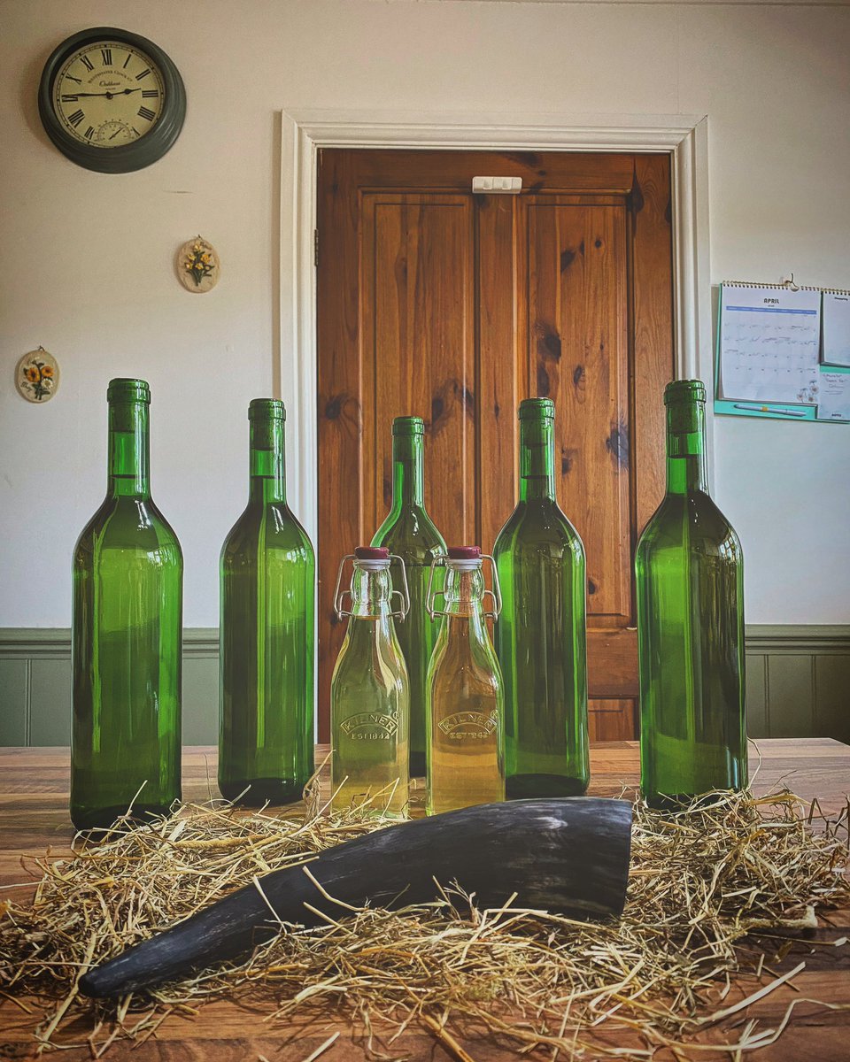 FrazerGrainger's tweet photo. That’s the Viking Mead bottled! Skol!🍯🗡️ https://t.co/xxE1SZnTCD