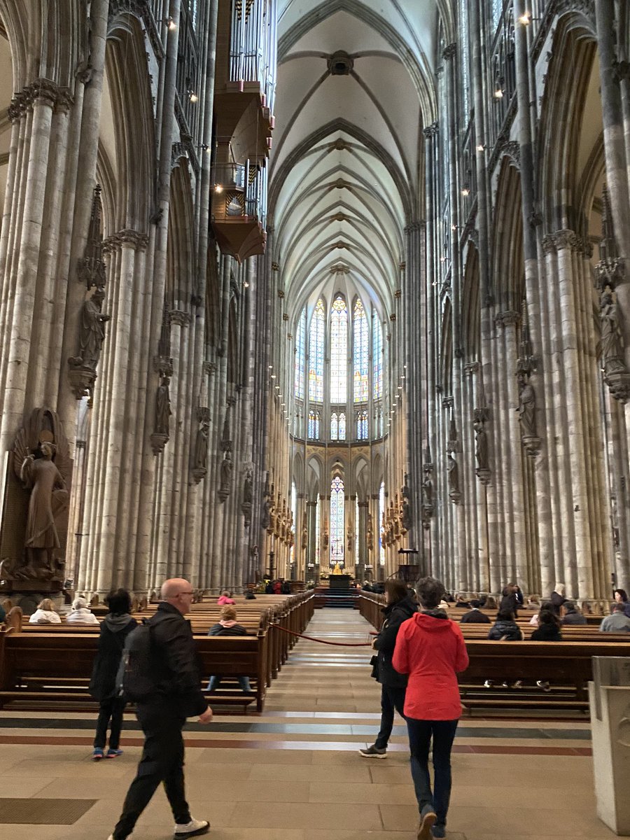 j_varriano's tweet photo. Great day exploring the beautiful city of Cologne, Germany! Loved seeing the love❤️ locks on the bridge as we walked over to see the stunning Cathedral! #retiredlifeisgood #goodfunwithgoodpeople @VikingCruises https://t.co/gOeqosw2sf
