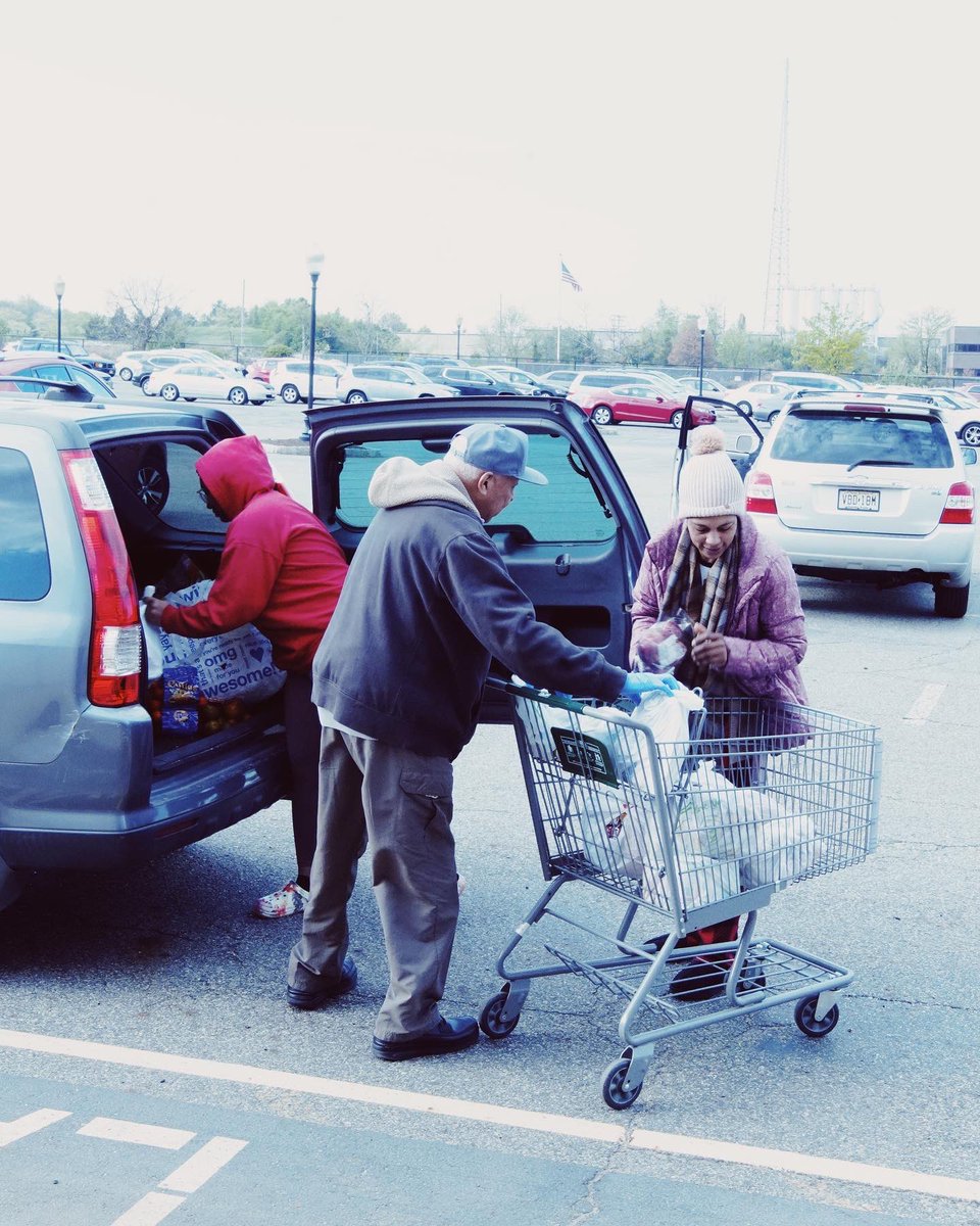 EpicChurchIntl's tweet photo. 399 families fed today through our Epic Food Pantry! 👏 GOD IS SO SO GOOD! And we are grateful for our volunteers who take their time to serve our community! 

It’s a blessing to be a blessing! ❤️

#njchurch #njfoodpantry https://t.co/t9AWZzzT99