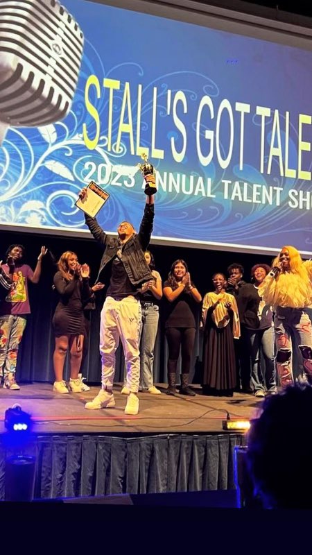SC_MLE's tweet photo. #MLsCAN @ccsd_mso Lead ML Teacher @jmecook1029 shared with us that Pedro, a multilingual learner from @RBStallHS, won the schoolβs Stallβs Got Talent annual talent show today in North Charleston. The photo says it all! ππ https://t.co/Xmx1QN6nQn