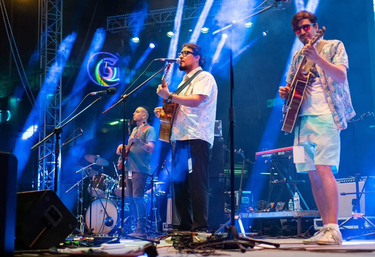 solocharmx's tweet photo. Un honor abrir para @chetesgarza #fnsm2023 #charfullband https://t.co/fTvdekJttL