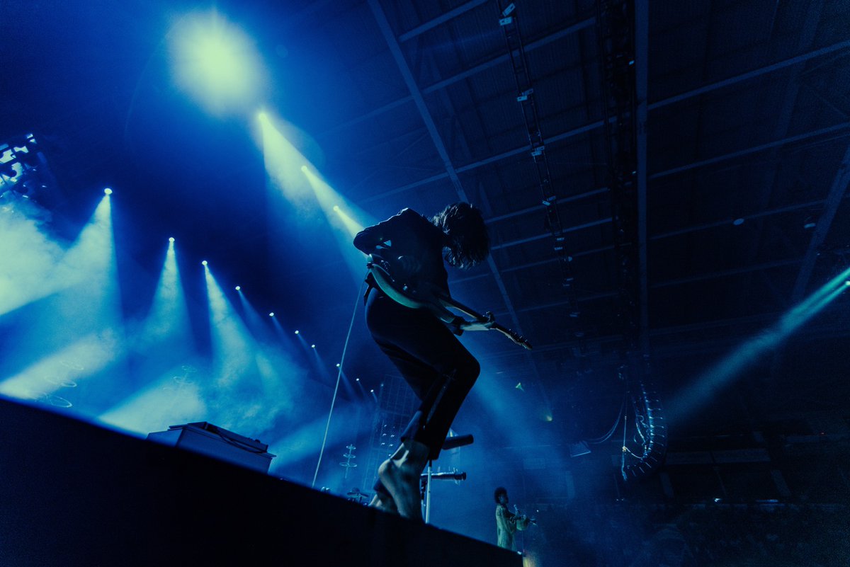 GretaVanFleet's tweet image. Friends who've come so far to join us, we hope you come and join us again! 

Tickets to the Starcatcher World Tour will be available tomorrow at 10AM local time: gvf.lnk.to/starcatchertour