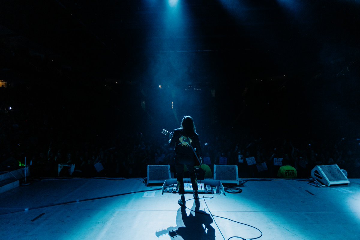 GretaVanFleet's tweet image. Friends who've come so far to join us, we hope you come and join us again! 

Tickets to the Starcatcher World Tour will be available tomorrow at 10AM local time: gvf.lnk.to/starcatchertour