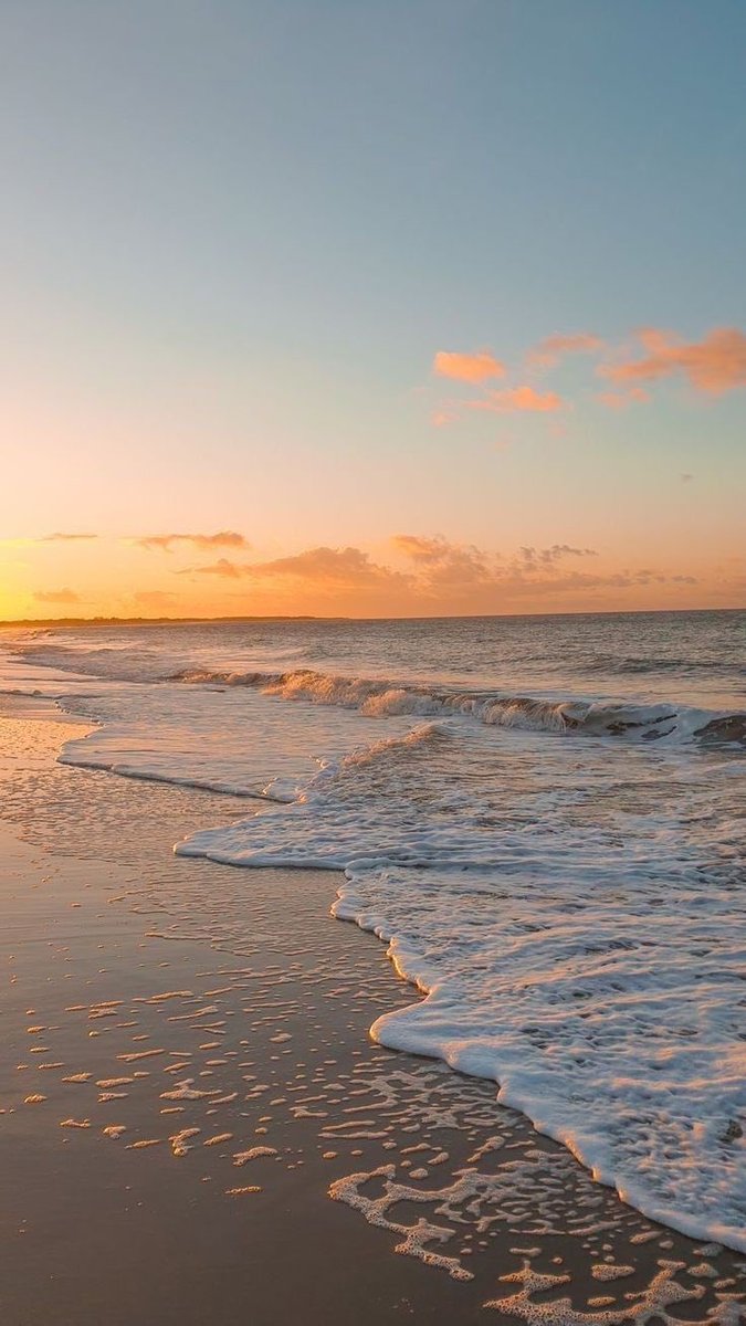 piitures's tweet photo. where I’d rather be https://t.co/QloEn3eV8D
