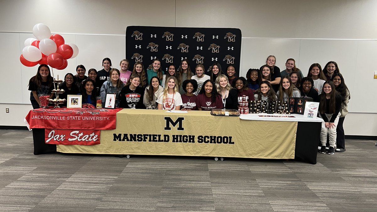 MHS_LT_Soccer's tweet photo. Big congrats to @sydneybeal12 and @BreloveErica for signing to play at the next level. So fun to celebrate these two today. https://t.co/hP6tliFisU
