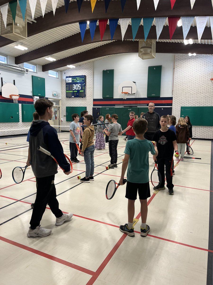 EastMersea4596's tweet photo. Tennis for life with Coach Paul and Coach Matteo! https://t.co/5fxcPvU1F1