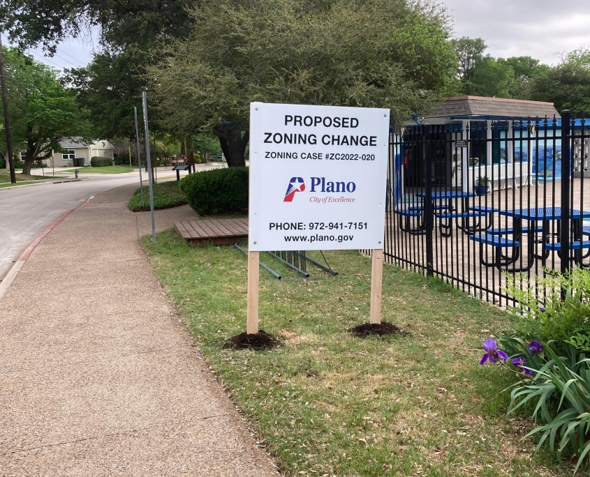 Have you seen the Proposed Zoning Change sign outside of the pool? It's part of our effort to become the City of Plano's 35th Heritage Landmark Site!! Here's more about the process.
👉 texaspool.org/the-texas-pool…