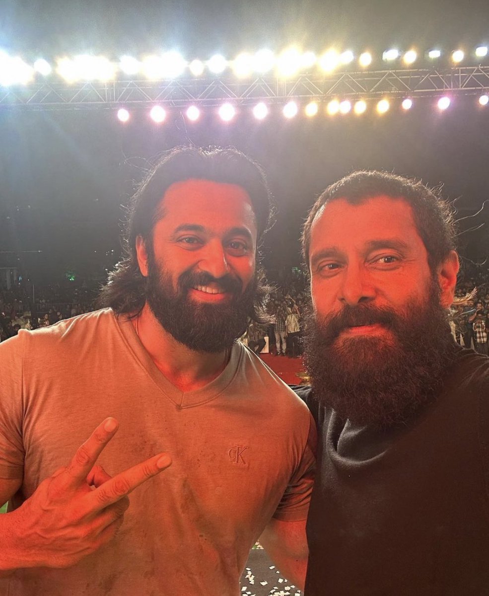 Iamunnimukundan's tweet photo. Finally after a decade long wait… got to meet my icon ❤️ THE GOAT ☺️ #ChiyaanVikram !! Wishing the best for #PS2 ☺️ https://t.co/XCUVvx22wp