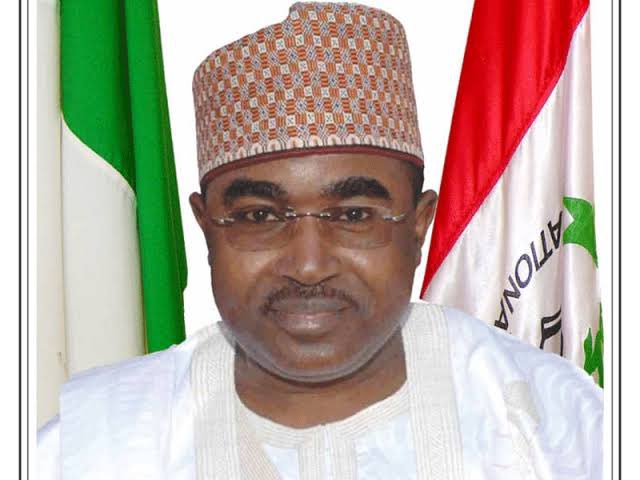 MosesEssien16's tweet photo. Appointment of MB Marwa Chairman @ndlea_nigeria into @officialABAT Presidential inauguration committee after the Agency seized $278,000,000 worth of Cocaine in Ikorodu on Sept.19,2022 &amp; went quiet upon @officialABAT visit to Marwa speaks volumes of the Agency https://t.co/K2BnvWz80f