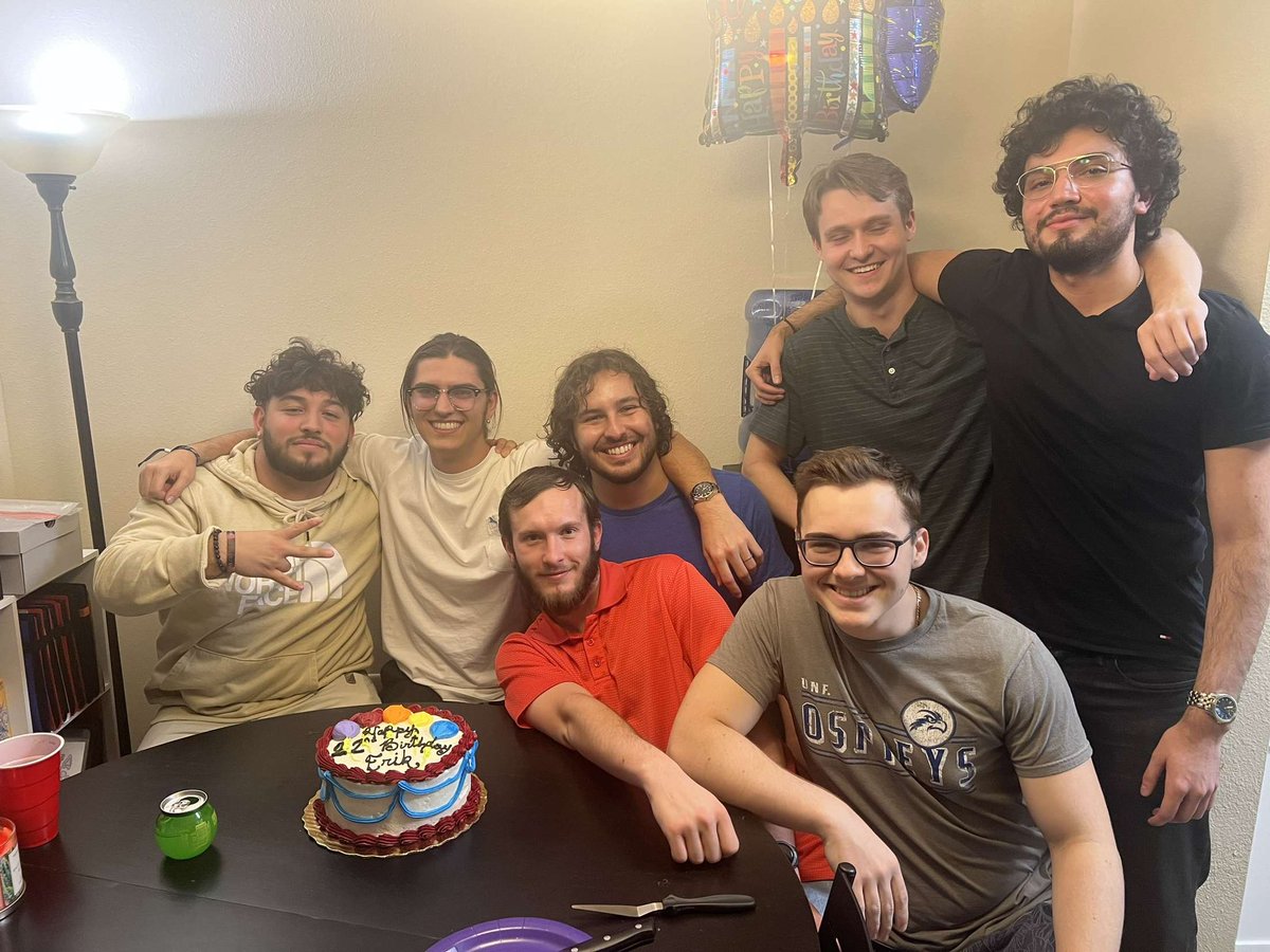 natjaderod1's tweet photo. HBD Erik 🎉 https://t.co/jbAiEZuja0