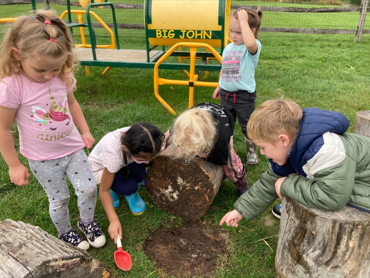 cvheadstart's tweet image. Happy Earth Day! 🌎 Playing outdoors &amp;amp; exploring nature is a great way for kids to learn more about the environment we live in.

There are so many opportunities to spend time outdoors at our Head Start classrooms, Home-Visiting program, and Family Connections program meetups 🌞