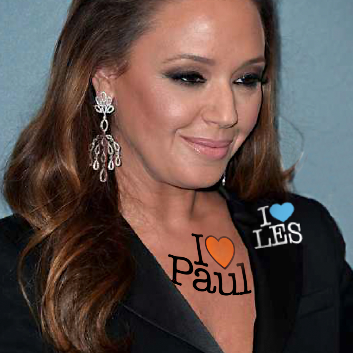 standmonitor's tweet photo. There's no better way to look smug than while supporting infamous sexual predators. #ReminiLovesRapists @LeahRemini https://t.co/58ywPQOYKT