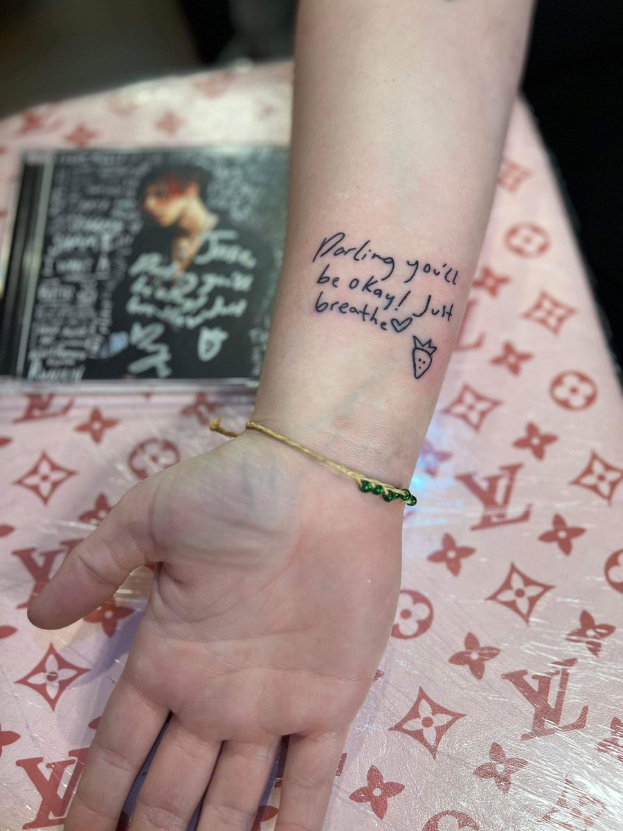 Jess 🦇☠️ tweet media