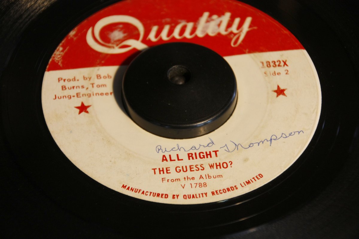 citizenfreak1's tweet photo. @ckuaradio @itskatestevens @Scoobasaurus @TDMulligan As for singles it was this &amp; my name is inscribed on it as proof :-) &amp; no I'm not the famous one :-) https://t.co/6NIbkmlxJK