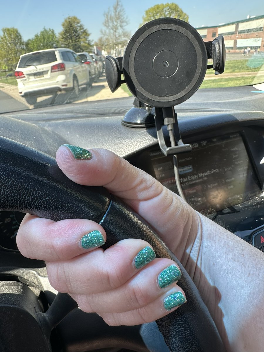 MsManicsManis's tweet photo. @Emmybee_CA @ElisaAllechant today’s last minute mani (after losing my mind to end of 4/19/23) 😆. Threw these on last night before “sneak peek” at dance, and have literally had my hands in bleach since 9:30 am😫#420nails #earthdaynails https://t.co/TbsG4b5luj