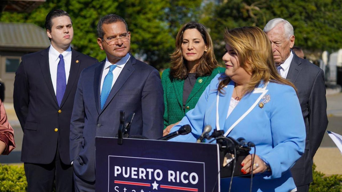 LefrancFortuno's tweet image. 🚨Hoy se radicó el “Puerto Rico Status Act” en el Congreso 118, el proyecto de ley de consenso que dará paso a abrir la discusión del estatus en la Cámara Federal.

¡Nunca dejaremos de luchar por la igualdad plena que solo se consigue con la estadidad! #EstadidadYa #PR51 🇺🇸