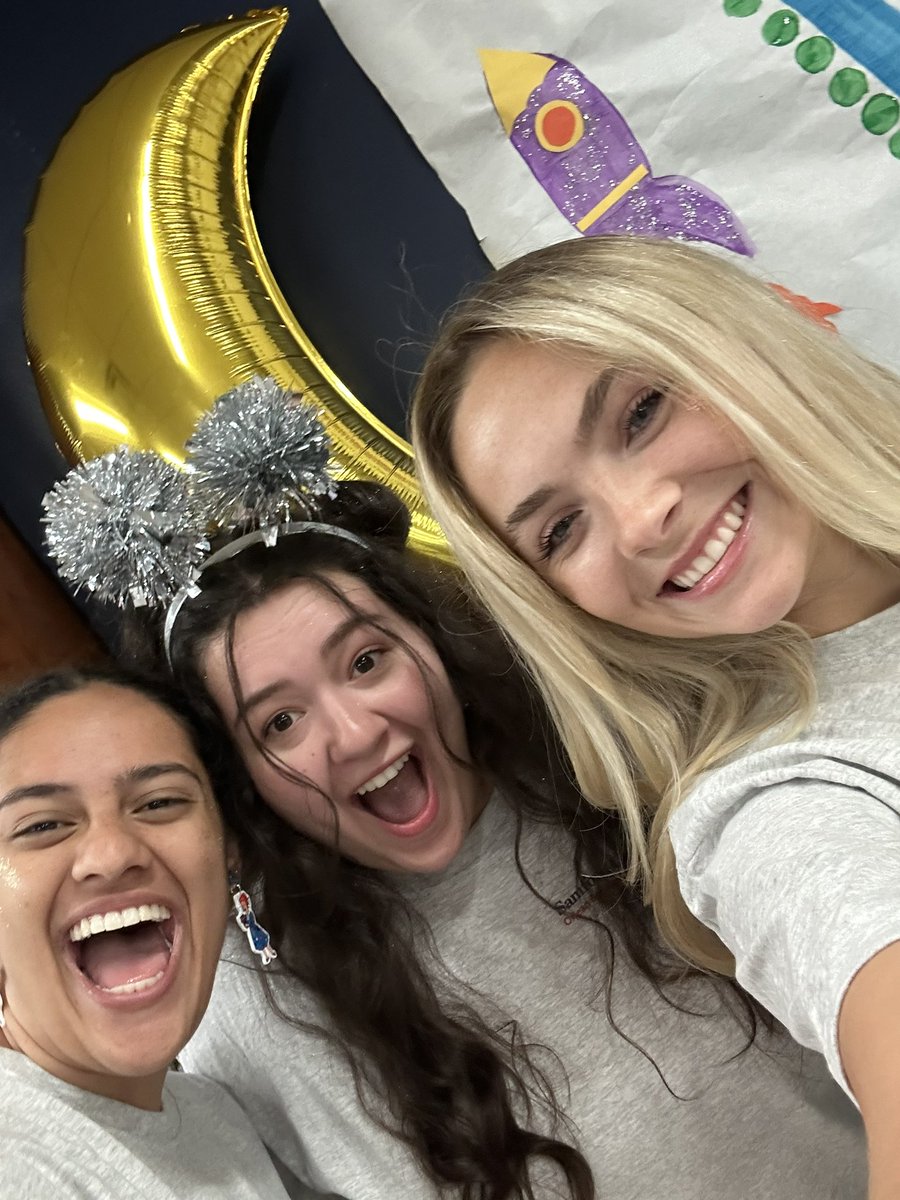 Ainsley McCannon tweet media