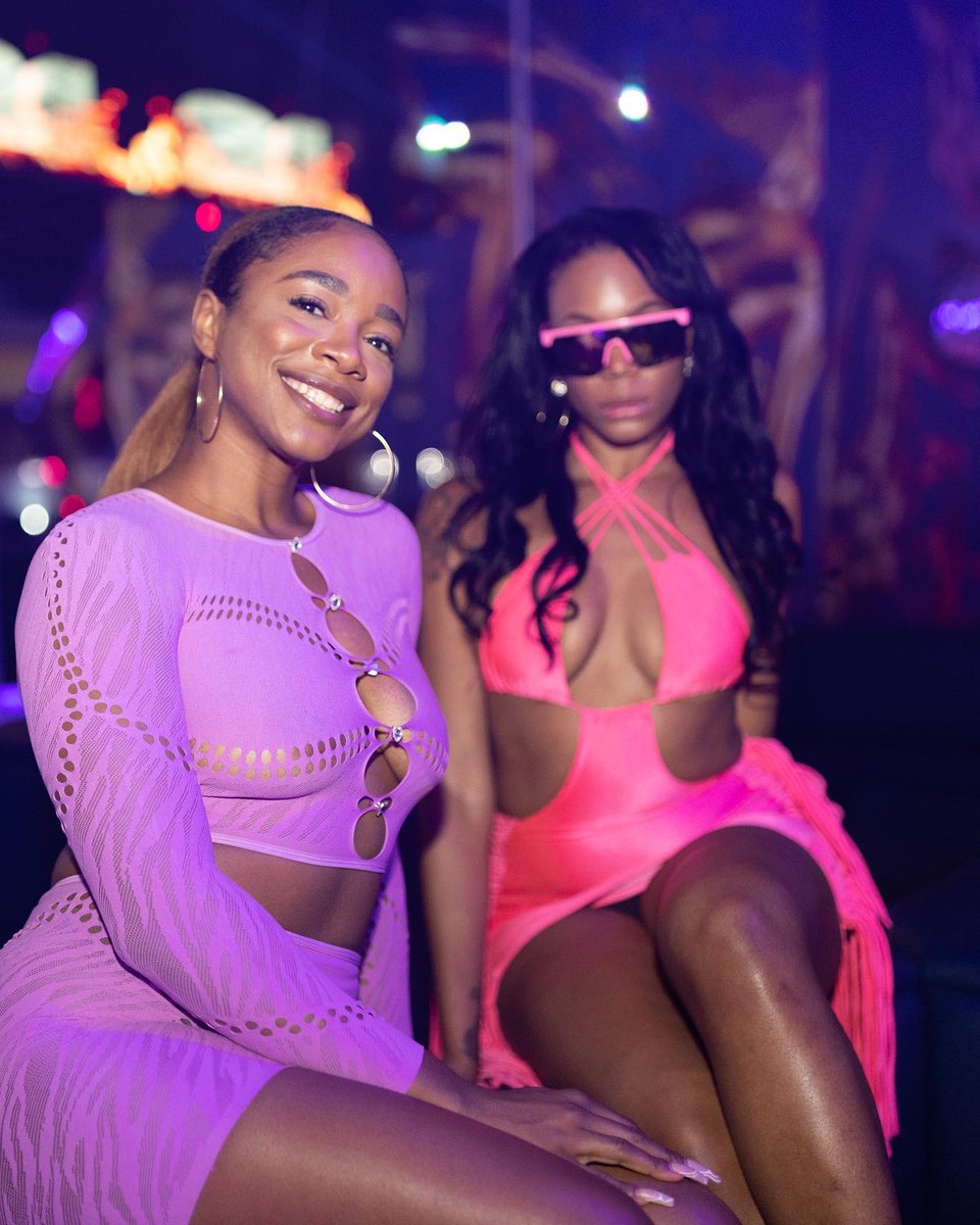 MarvelBishop's tweet image. The one of many to come. Appreciate everyone for coming out, vibes were on point! Stay tuned for the next stop.
.
#OnlyTheBES #VipHost #miamiinfluencer #MiamiEvents #Nightlife #Klub24