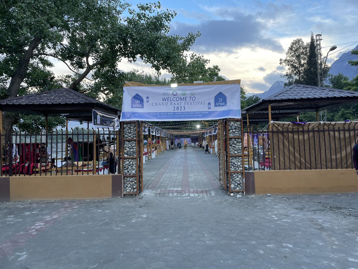 AreebMukhtar's tweet photo. Organised first of its kind Chand Raat Festival for families in Gilgit. All stalls were setup by women entrepreneurs.
#GilgitBaltistan #womenentrepreneurs #WomenEmpowerment https://t.co/9qzvCghRgw