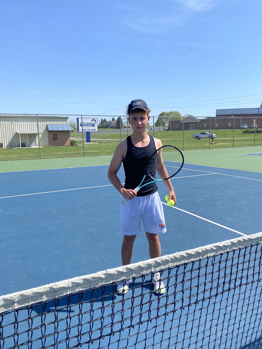 johnzitto1's tweet photo. @HanoverTenn1s @HanoverHS @HPSDAthletics what a fun team and an enjoyable season
thanks to Hanover Boys 🎾 https://t.co/gy7blpeFYr