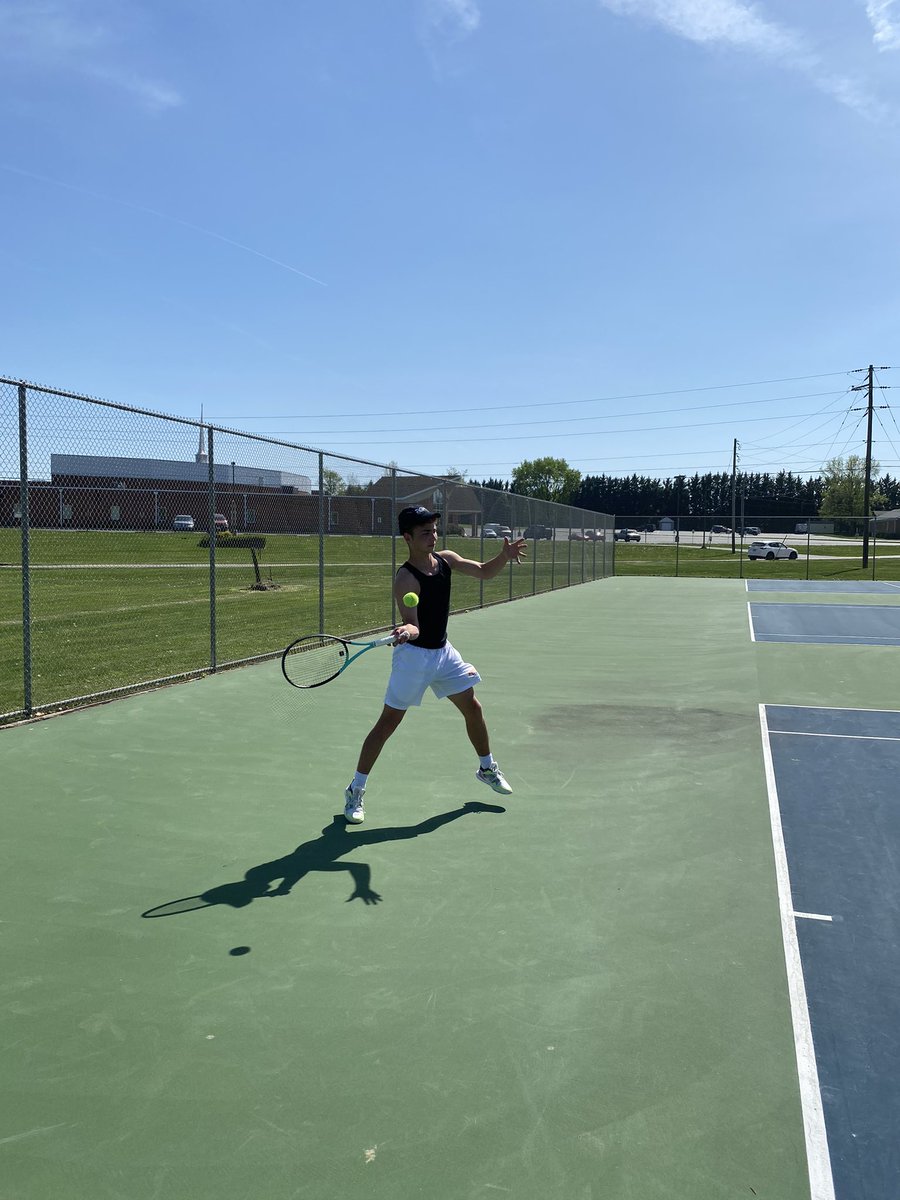 johnzitto1's tweet photo. @HanoverTenn1s @HanoverHS @HPSDAthletics what a fun team and an enjoyable season
thanks to Hanover Boys 🎾 https://t.co/gy7blpeFYr