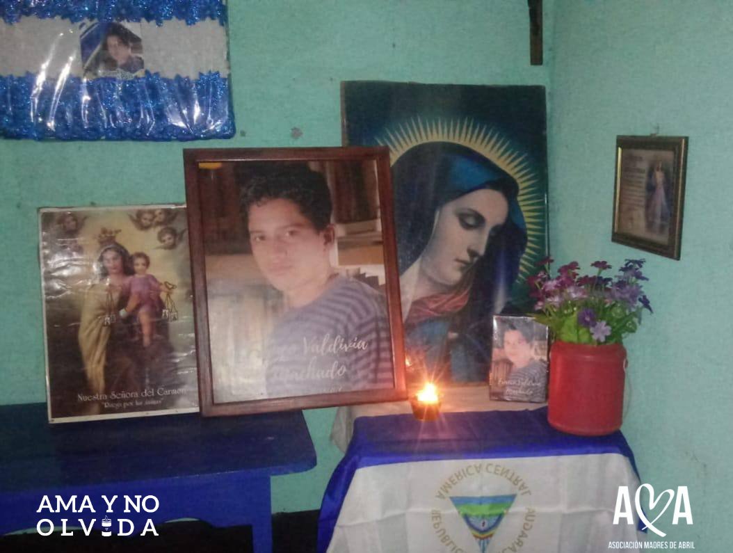🕯️💙🖤Seguimos compartiendo altares creados por la comunidad que es parte de nuestra lucha contra el olvido.🕯️💙🖤