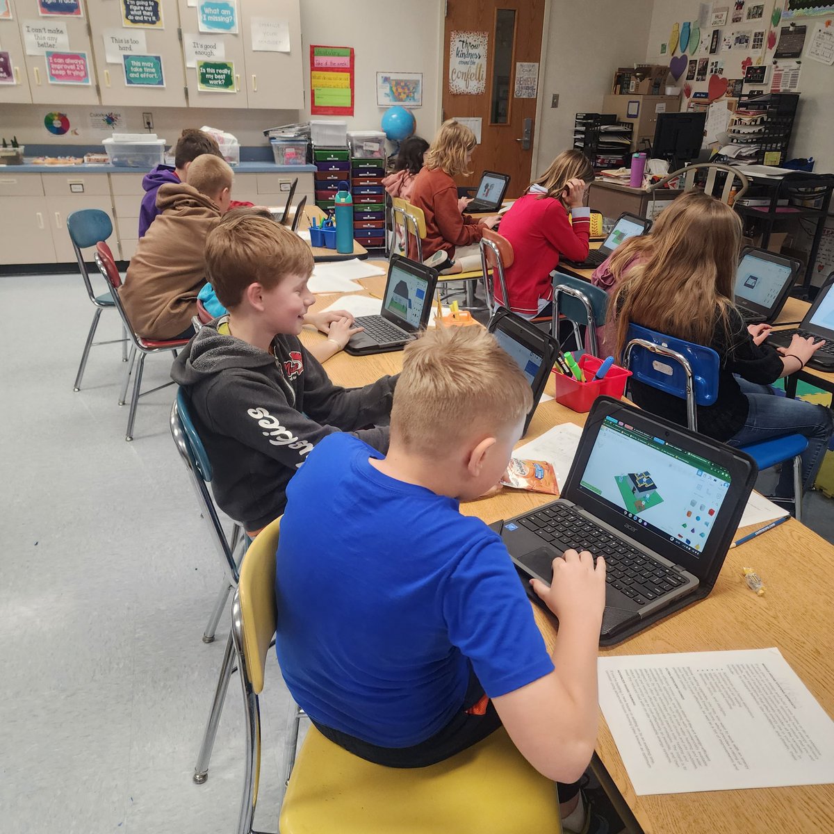 RosasLearners's tweet photo. These STEM students used TynkerCad to design an energy efficient house and yard that way exceeded my example! #lmemagic #montimagic https://t.co/EooUsYc70D