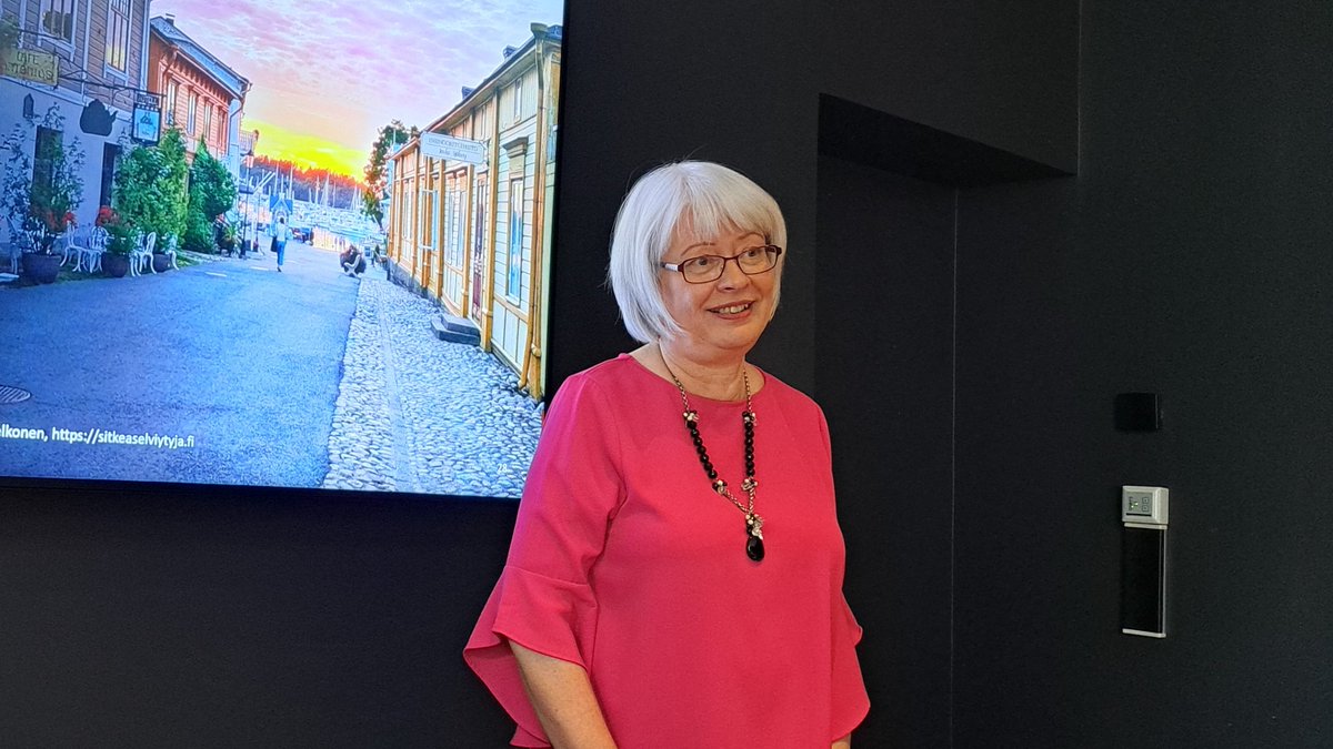 Työntekijöiden onnellisuus lisää myyntiä 37 %, tuottavuutta 31 % ja tarkkuutta työtehtävissä 19 %. Näin meille kertoi työyhteisökehittäjä ja johtajuusvalmentaja Eija Pelkonen. Hänen erikoisalaansa on tunneilmaston mittaaminen työpaikoilla. #rotaryfinland