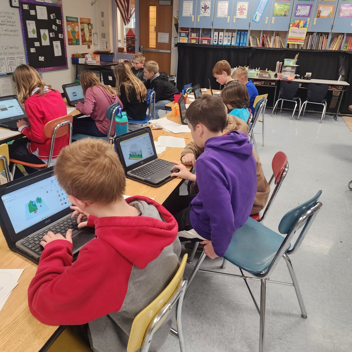 RosasLearners's tweet photo. These STEM students used TynkerCad to design an energy efficient house and yard that way exceeded my example! #lmemagic #montimagic https://t.co/EooUsYc70D