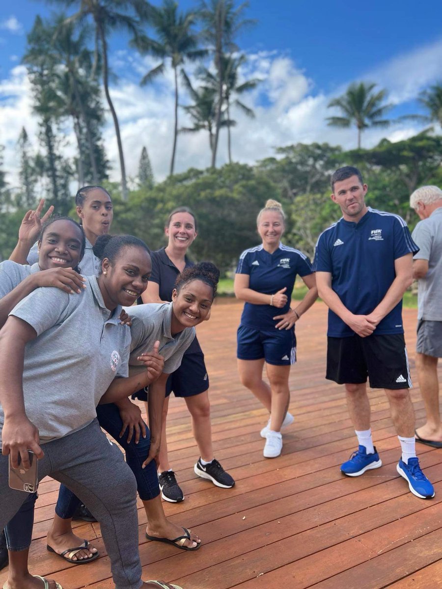 SpielmannSteph's tweet photo. New-Caledonia 🇳🇨 LEAGUE DEVELOPMENT PROGRAMME 
One week with 20 coaches from all the Women’s teams. 
Such a pleasure to being back on the pitch with the U19 WNT.
And grateful to work with my collègue Simon and the incredible @emma_evans7. 
@OFCfootball @fifamedia @Fedcalfoot https://t.co/zgLdPgOMuc