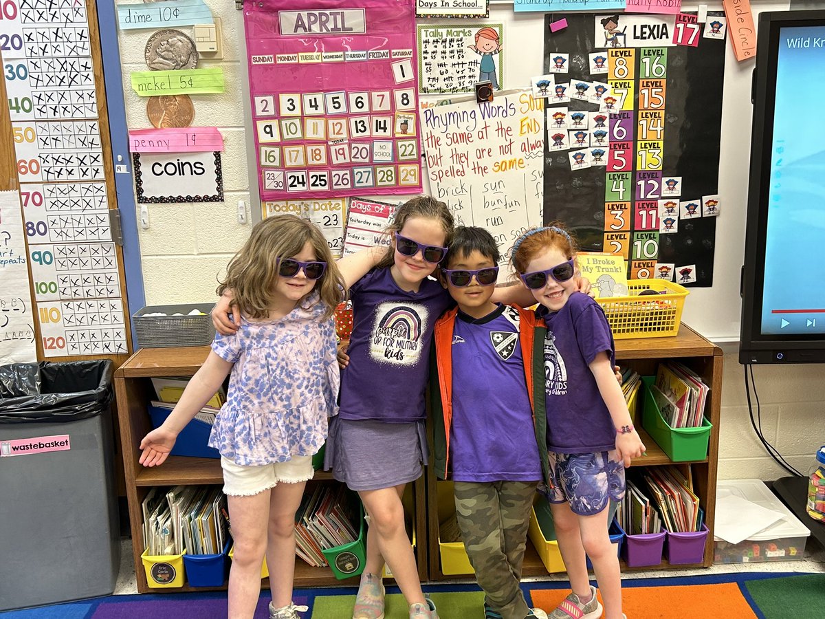 AmandaRGrant's tweet photo. We had a great week celebrating our Military kids. #MonthoftheMilitaryChild #pwcsnews
#Ashlandsoar #purpleupday https://t.co/ZRBBCKrR2k