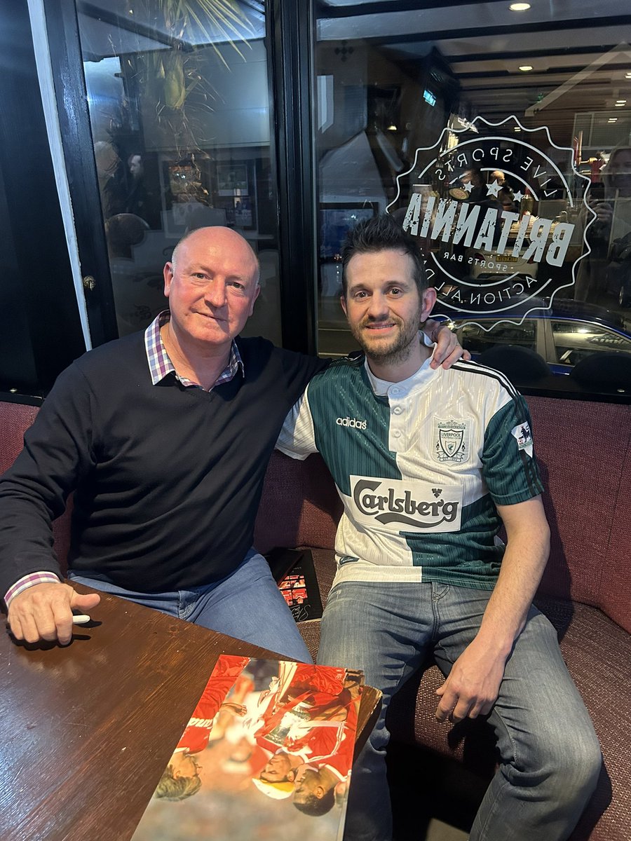 sandnsignings's tweet photo. Sooooo ….. the Legend @stevemacca11 will be joining us for next Tuesday to carry out a private signing with Ronnie. Very made up to get this but very short notice. Can’t wait 😁😁@WhelanRonnie5 https://t.co/Ia7WZSdhij