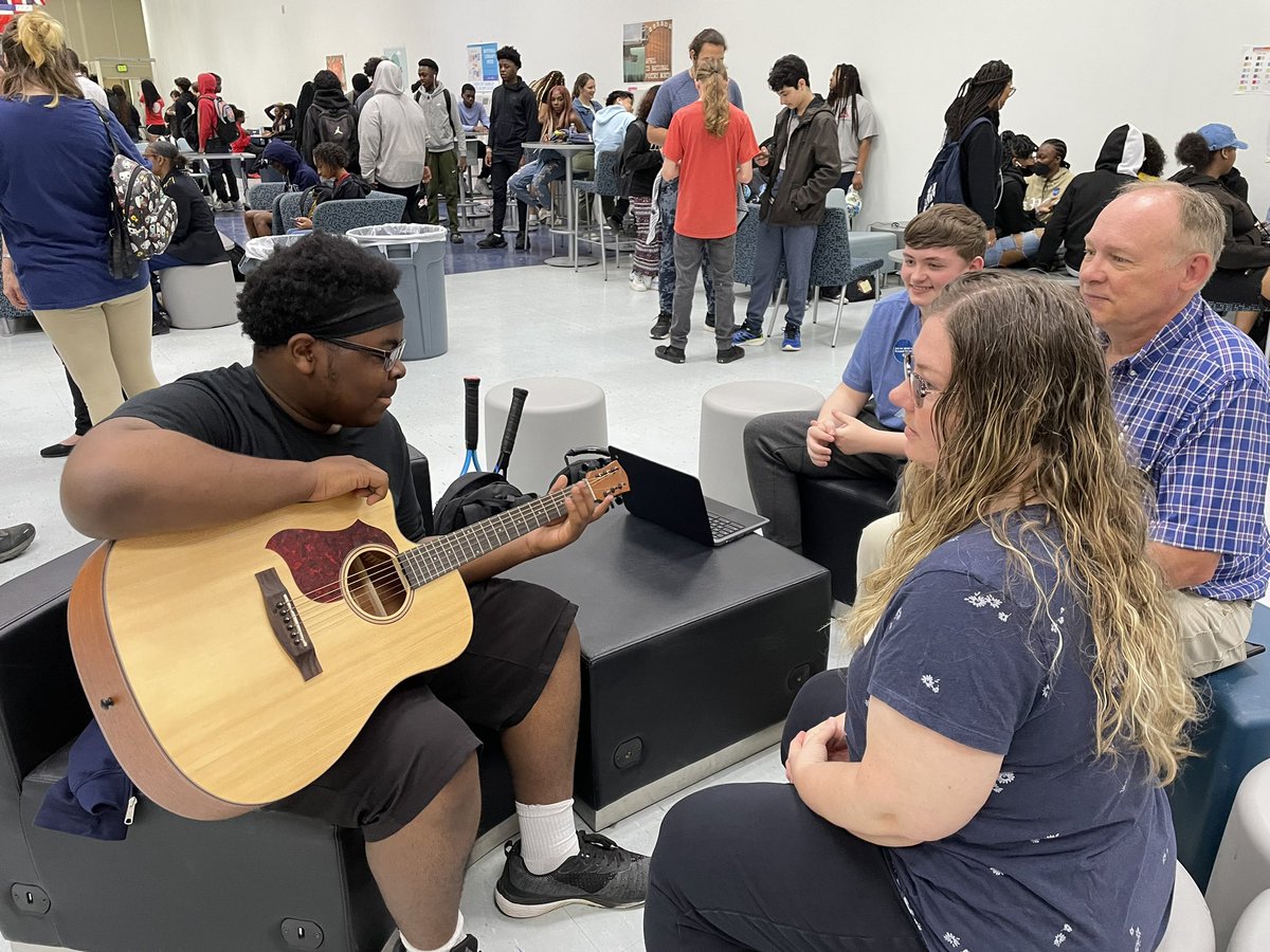 Some action from today’s IB Personal Project Showcase. Our students did an amazing job. <a href="/MeadeHSAACPS/">MeadeHSAACPS</a> <a href="/MeadeIB/">MeadeIB</a> <a href="/aacps_ib/">AACPS IB</a> <a href="/principal_durr/">Dr. Ryan Durr</a>