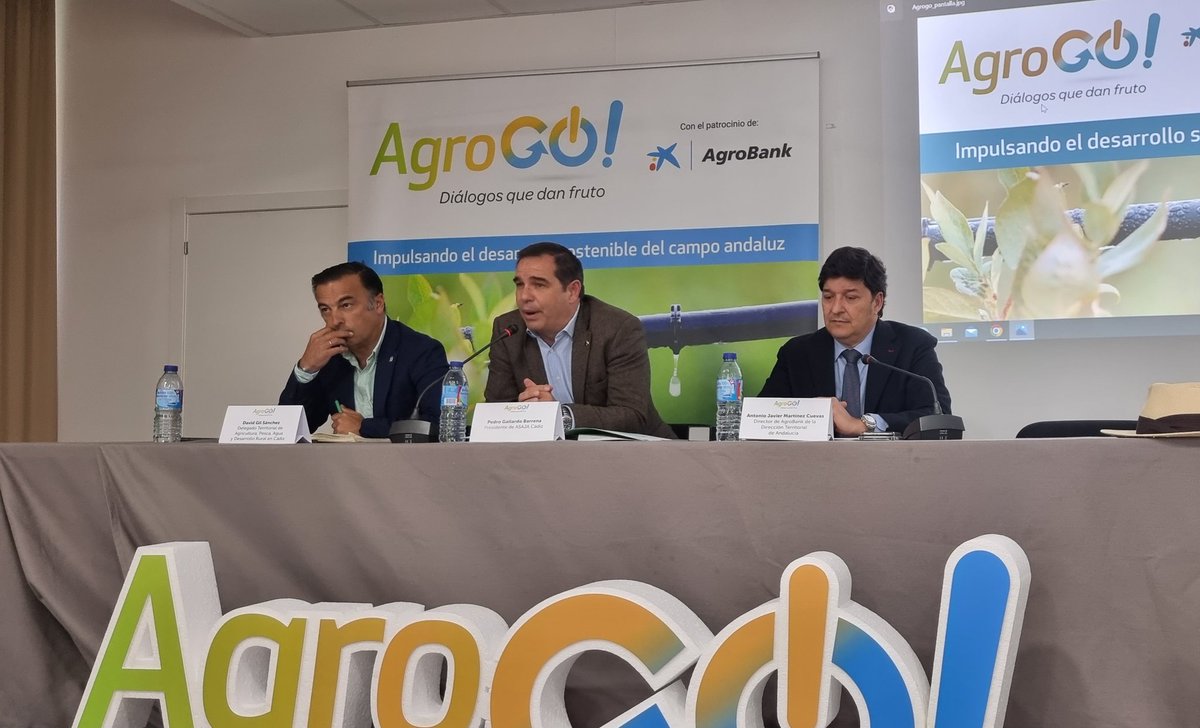 Hoy #Jerez ha acogido el primer encuentro #AgroGO, nuevo foro promovido por <a href="/agrobank/">agroagro</a> para abordar el desafío de la innovación y la sostenibilidad de la agricultura de riego andaluza. Tema que ha acercado a los agricultores de la Cuenca Gudalete-Barbate <a href="/ASAJACADIZ/">ASAJA Cádiz</a> <a href="/caixabank/">CaixaBank</a>