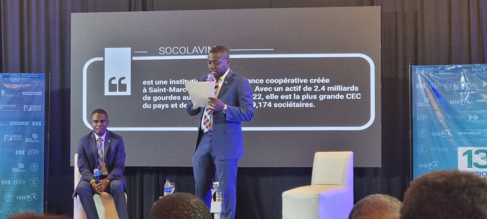 AnacaphInfo's tweet photo. Compliments à trois de nos caisses membres récompensées par les organisateurs de la 13ème édition du Sommet international de la finance. #KOPLES; #CPRCM et @SOCOLAVIM https://t.co/7eChFe5tf2 https://t.co/7EDsMcoAdD