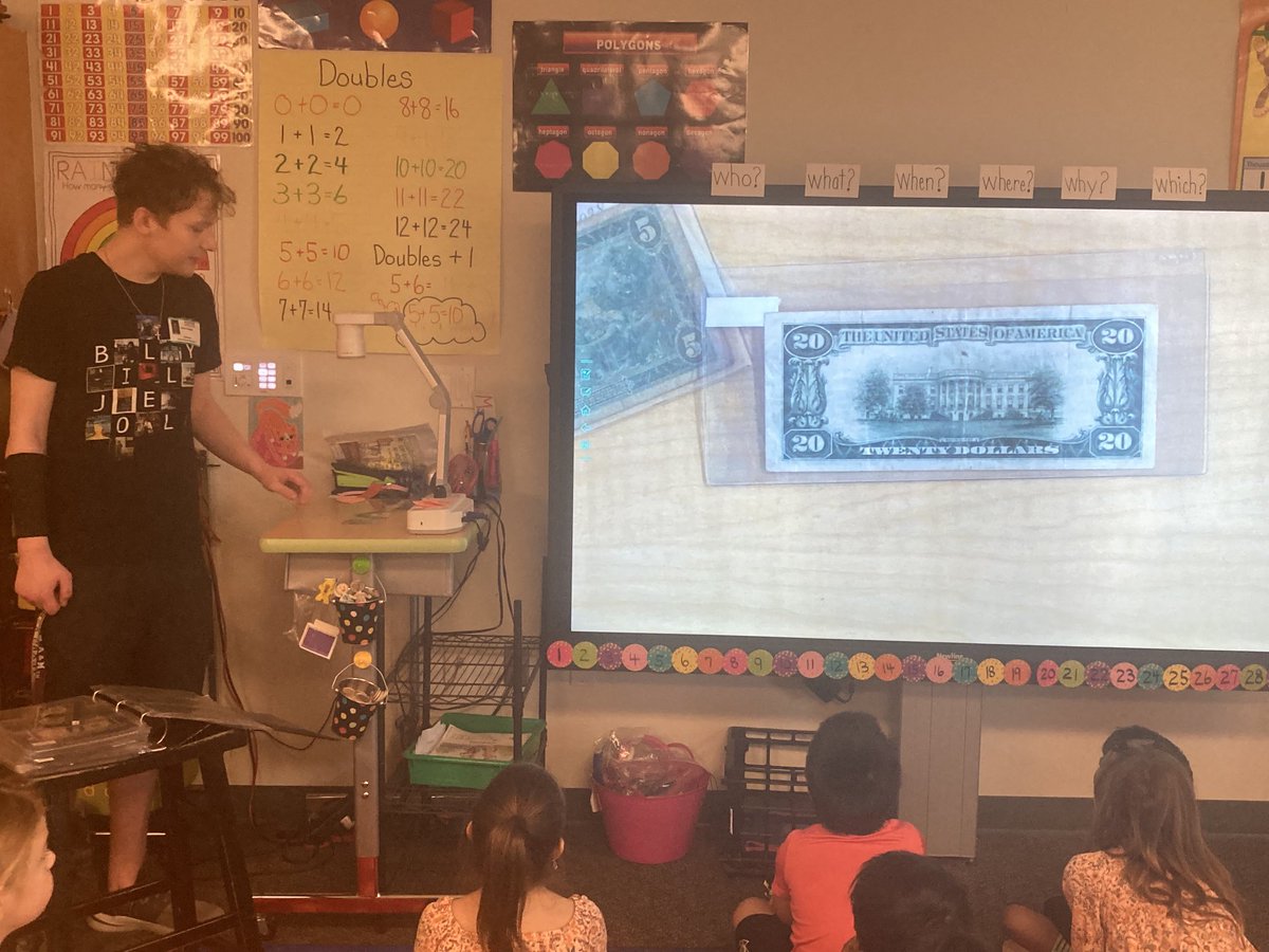 coopersuperkids's tweet photo. We were excited to have William Cooper (my son and former dragon!) come to our classroom today❣️ He showed us different kinds of money from his collections that went along with our math unit on money 💴 💰❣️⁦@WGESdragons⁩ ⁦@Carrollisd⁩ https://t.co/yutNdeUl2V