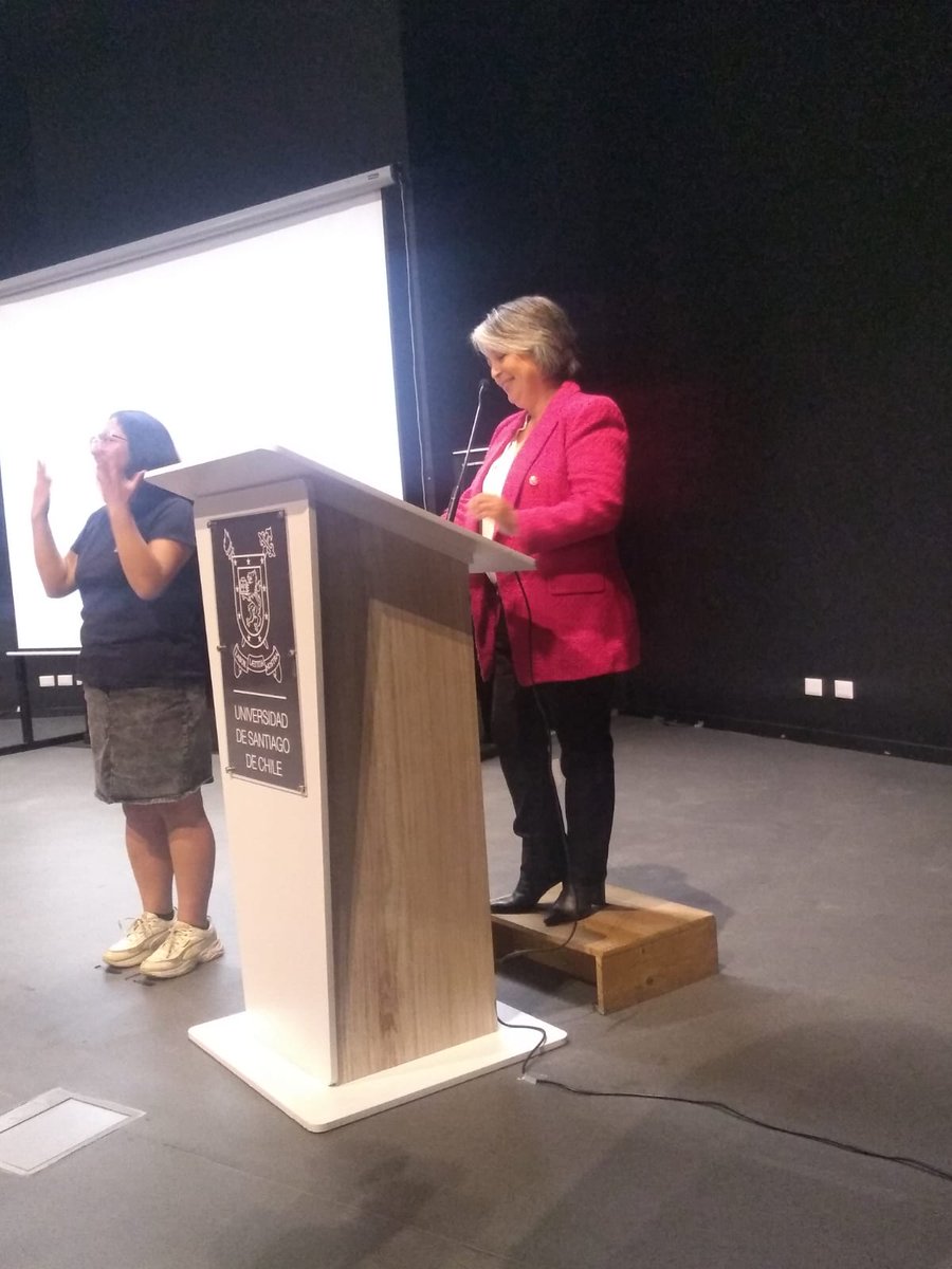 Central_UNT's tweet photo. Participamos en esta interesante actividad con las ministras del Trabajo Jeannette Jara y de la Mujer y Equidad de Género, Antonia Orellana.
En la foto Marisol Valverde, Consejera y Anita Hernández, vicepresidenta de Mujer y Familia de UNT Chile.
#UNTChile #UNT #centralunt https://t.co/J42YIzV0ZI