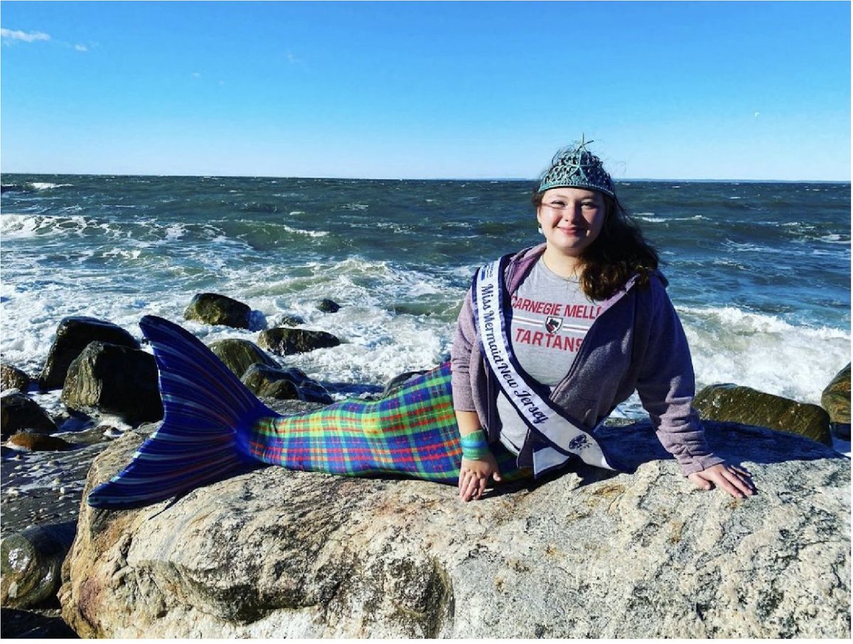 As the Tartan Mermaid, junior <a href="/SonjaMichaluk/">Sonja Michaluk</a> champions environmental advocacy and conservation in unconventional ways. #EarthDayEveryDay 
cmu.edu/mcs/news-event…
