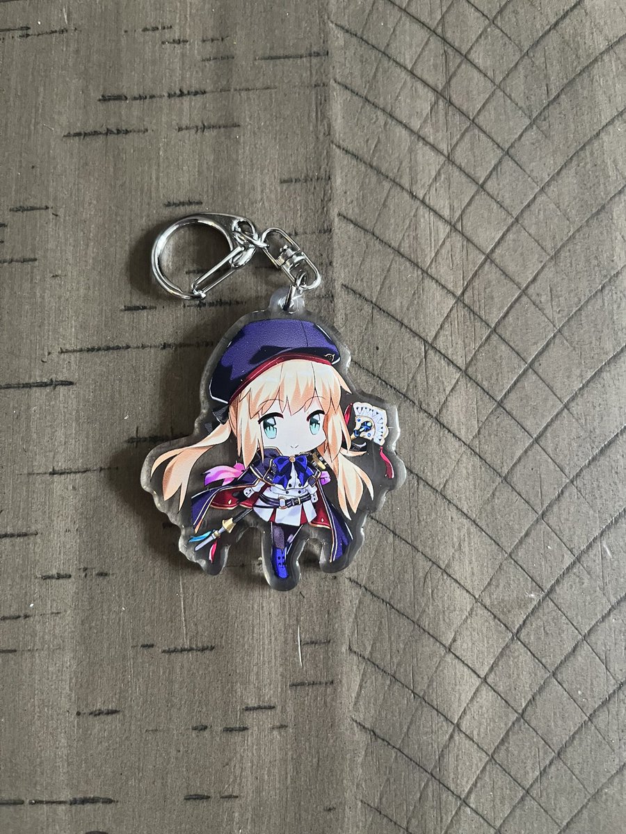 RosaRoseheart's tweet photo. Went to a convention awhile ago and got these https://t.co/pH35lAoQzF