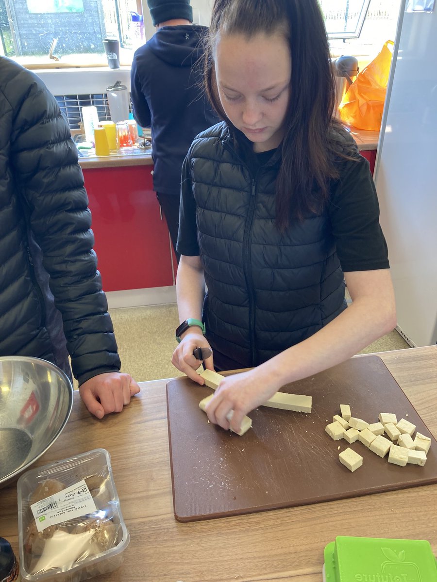 DofE with Year 11 was awesome today, students were absolutely smashing it! #TogetherStronger #DofE #resilience #togetherwehitharder #buildingfutures